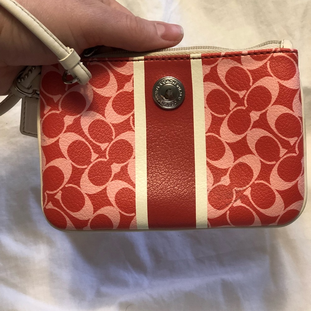 Coach wristlet - Picture 3 of 3